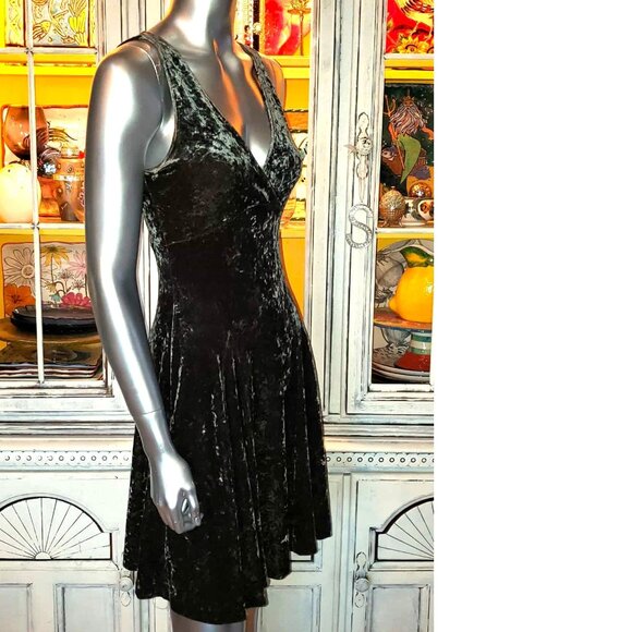 Vintage Betsey Johnson 90s Green Stretch Crushed Velvet Skater Slip Dress Size M - Picture 13 of 15